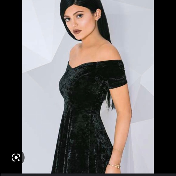 Kendall + Kylie Crushed Velvet Off Shoulder Skater Dress - Picture 3 of 6
